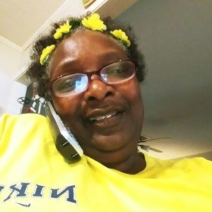 Meet your Posher, Bobbie